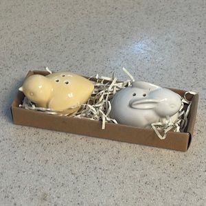 Hallmark Bunny & Chick Salt & Pepper